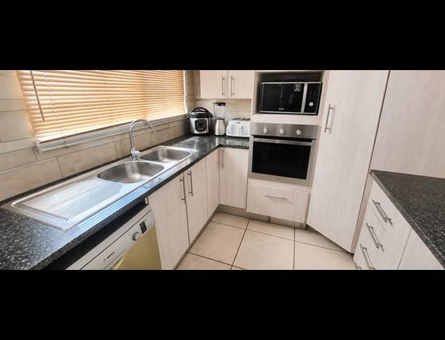 2 BEDROOM APARTMENT FOR SALE IN AMBERFIELD